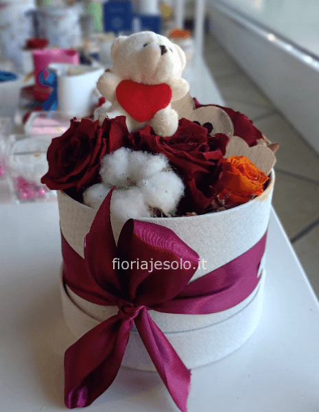 flowerbox con rose stabilizzate, acquista online